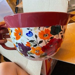 Pioneer Woman mixing bowl